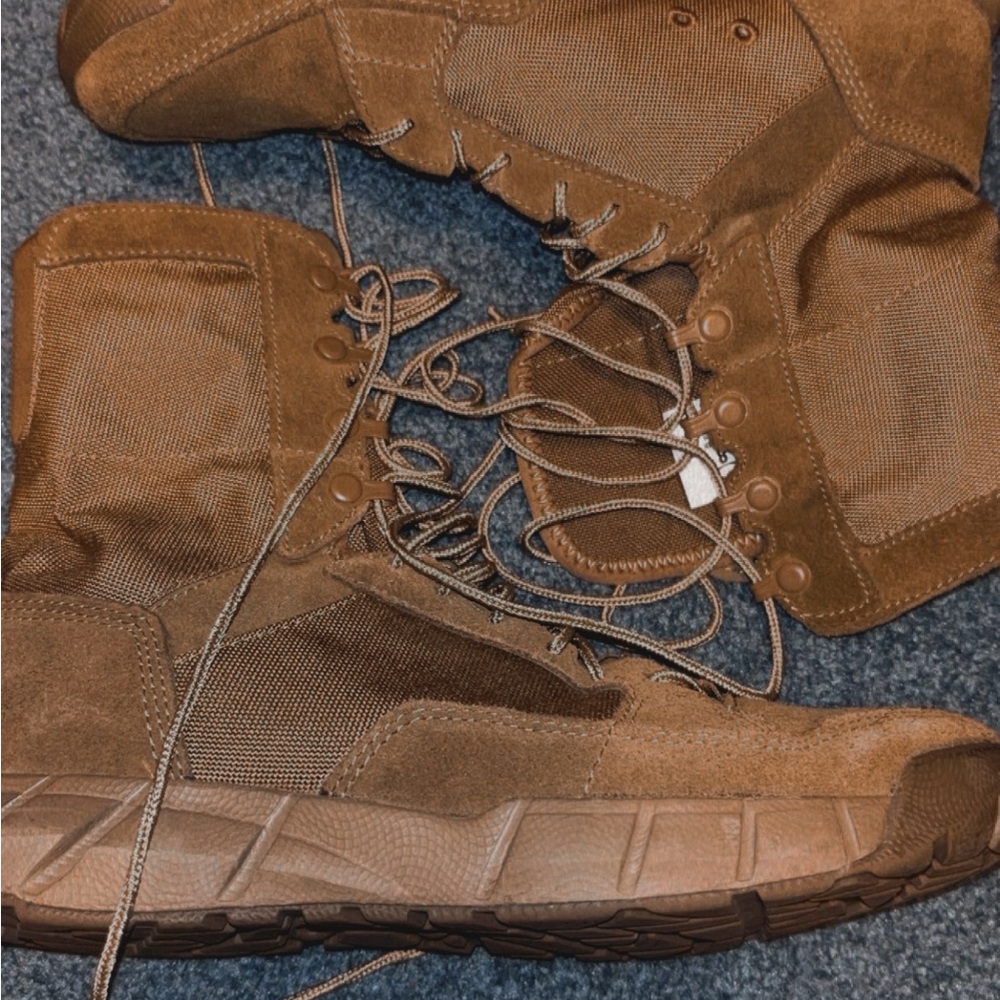 Oakley boots